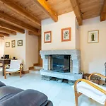 Ensemble Maison Et Grange