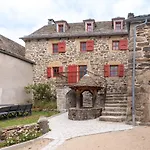 Ensemble Maison Et Grange