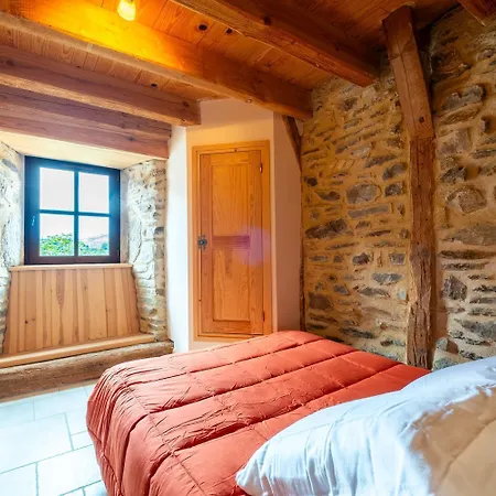 Dom wakacyjny Ensemble Maison Et Grange
