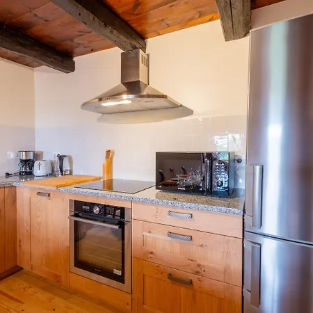 Ensemble Maison Et Grange *