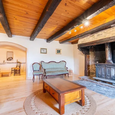 Ensemble Maison Et Grange Dom wakacyjny