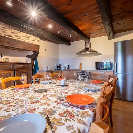 Ensemble Maison Et Grange * Les Salces