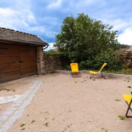 Ensemble Maison Et Grange * Les Salces